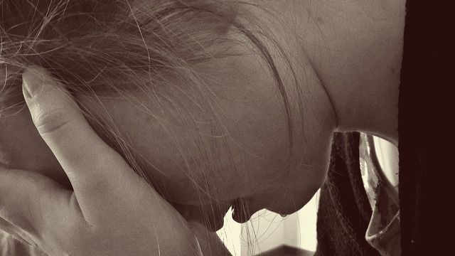 woman-1006100_640-compressed
