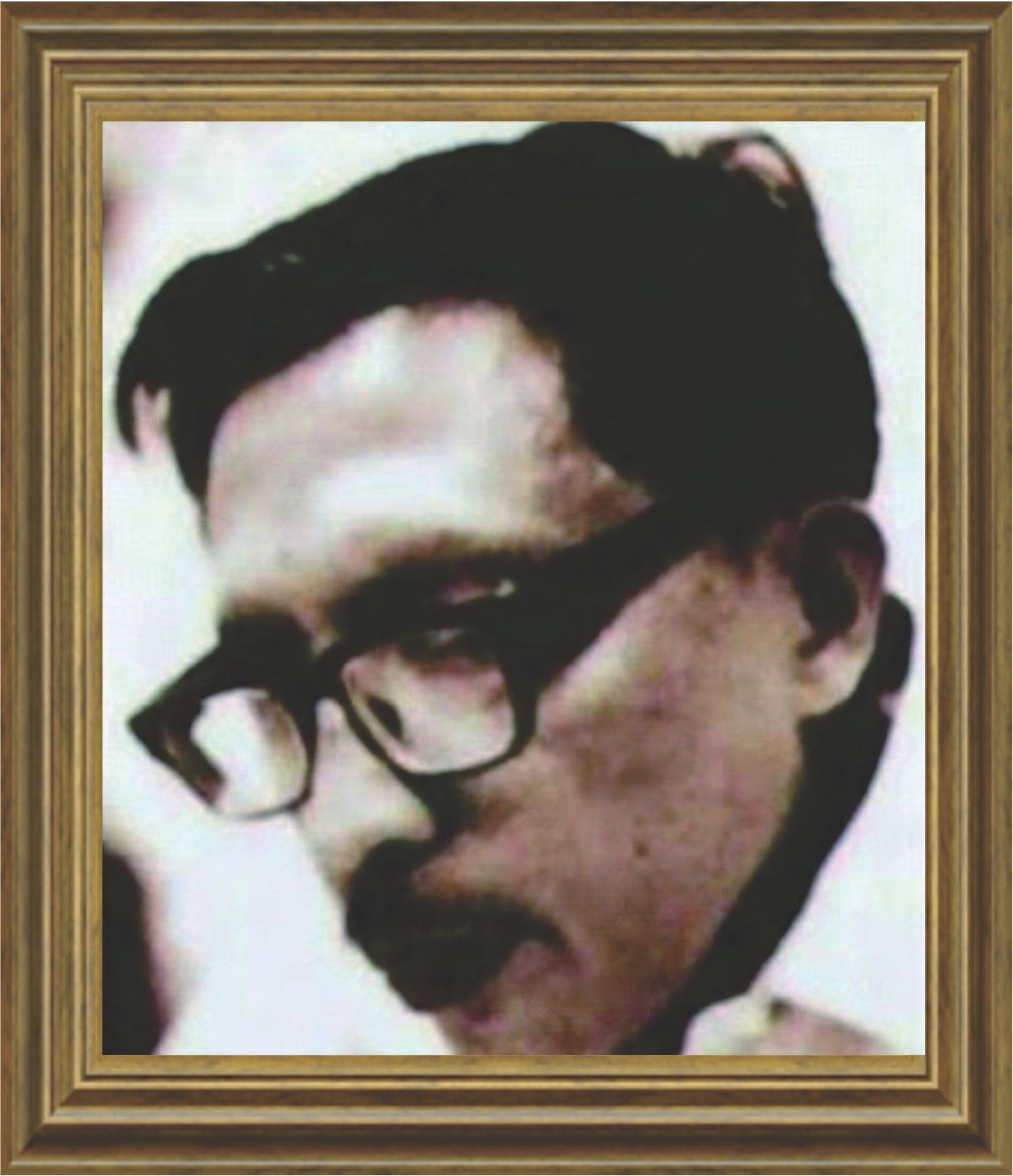 Biografi L. Manik SEKITAR MUSIK