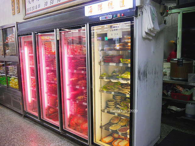 2020,  February │雅香石頭火鍋│走吧台北哪裡吃美食：萬華區西門町 台北必吃便宜火鍋 半夜也吃得到的排隊美食