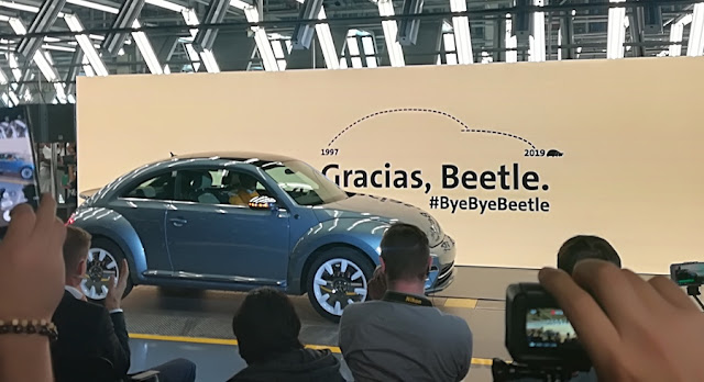 Volkswagen de México dice adiós al Beetle luego de 22 años