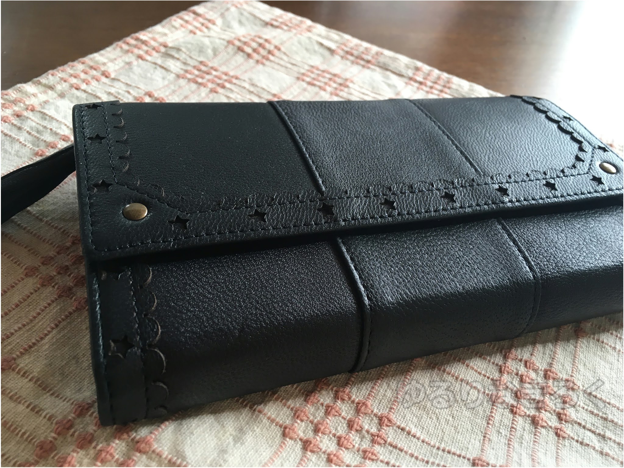 新品未使用品】本革チョコ柄 バイヤー長財布〈キャメル〉 | www