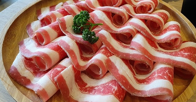 [食記] 台中大里．牛鍋私藏鍋物::活龍蝦等你來吃