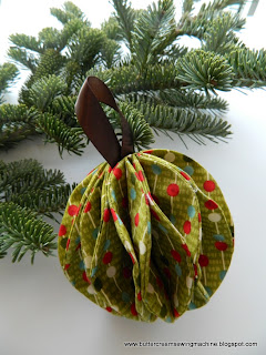 buttercream-and-a-sewing-machine-december-2011