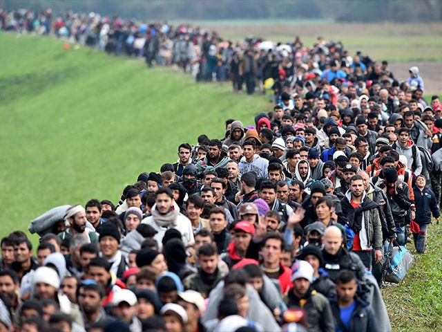 https://1.bp.blogspot.com/-lLa2HQROYBA/W0ICqZvgO1I/AAAAAAAAKu0/znLZGWvUBXo0E1j19C9Nzgshr1JLtUHgACLcBGAs/s1600/Migrant-Crisis-Refugees-EU-Europe-RIGONCE-SLOVENIA-Getty-640x480.jpg