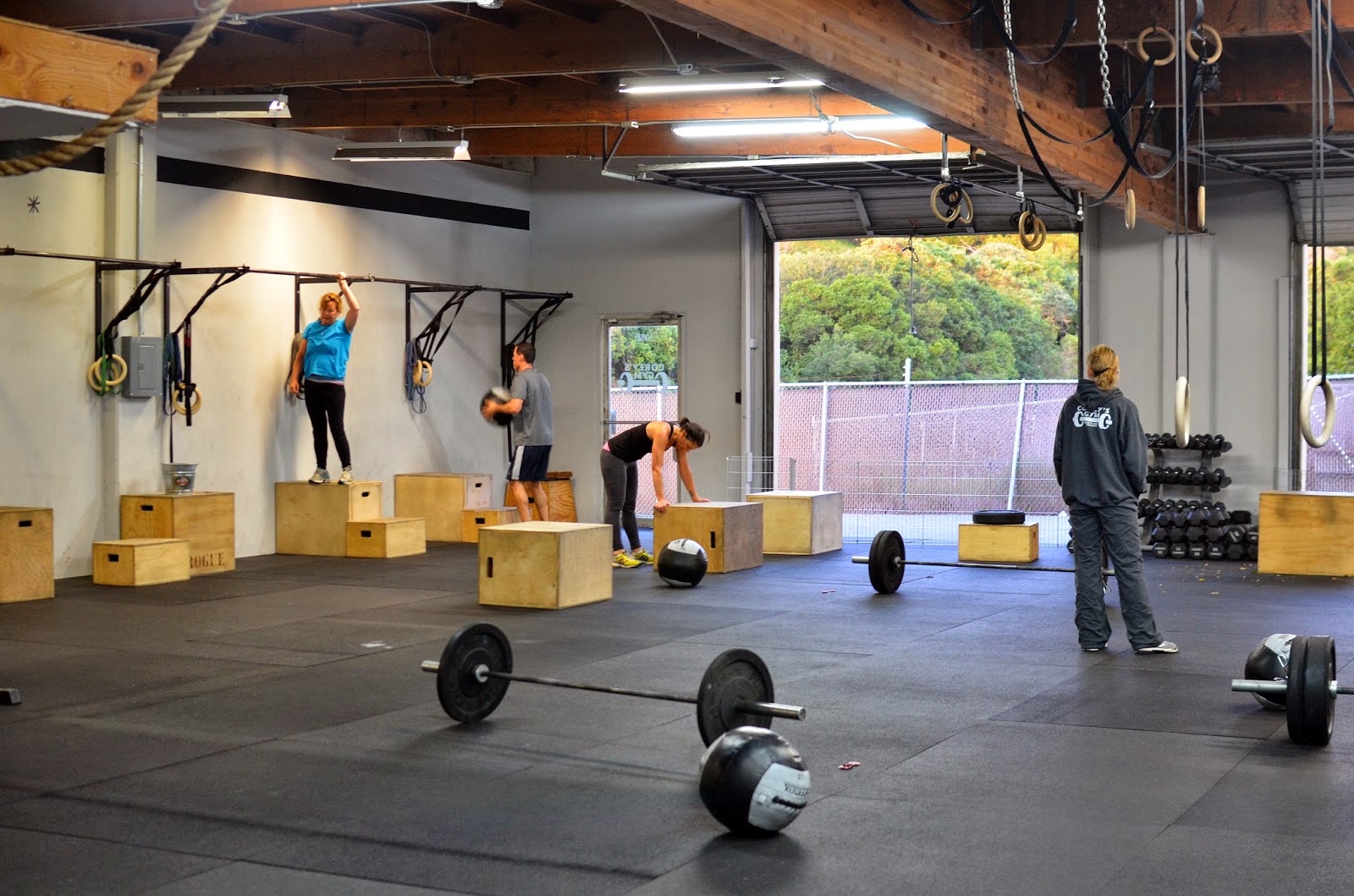 Jes' CrossFit Blog: Corey's Gym / North Bay CrossFit