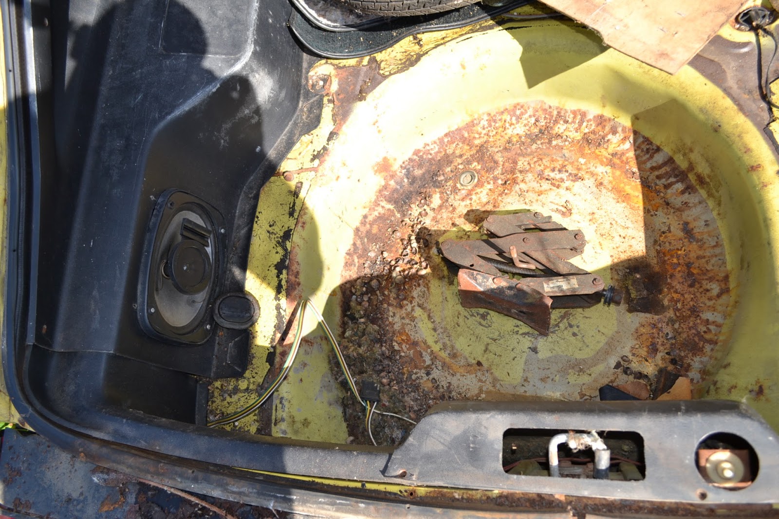 Fox Body Mustang Restoration: Dash and Wire Harness found