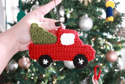 Crochet Christmas Ornaments - free patterns
