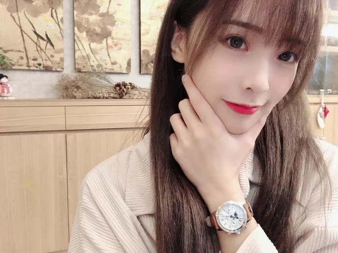 Bất ngờ với nhan sắc tuyệt đỉnh của cô nàng streamer xinh đẹp, cộng đồng mạng rần rần hỏi xin info Bất ngờ với nhan sắc tuyệt đỉnh của cô nàng streamer xinh đẹp, cộng đồng mạng rần rần hỏi xin info