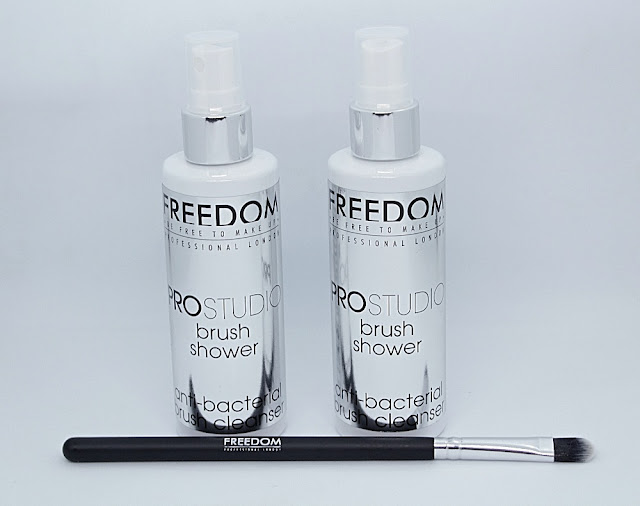 Freedom Pro Studio spray limpiador para brochas