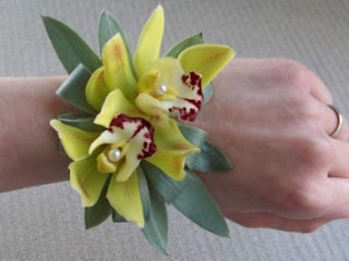 ORCHID corsage