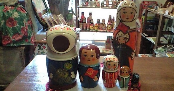 ロシア雑貨店パルク: 宇宙テーマのマトリョーシカ☆