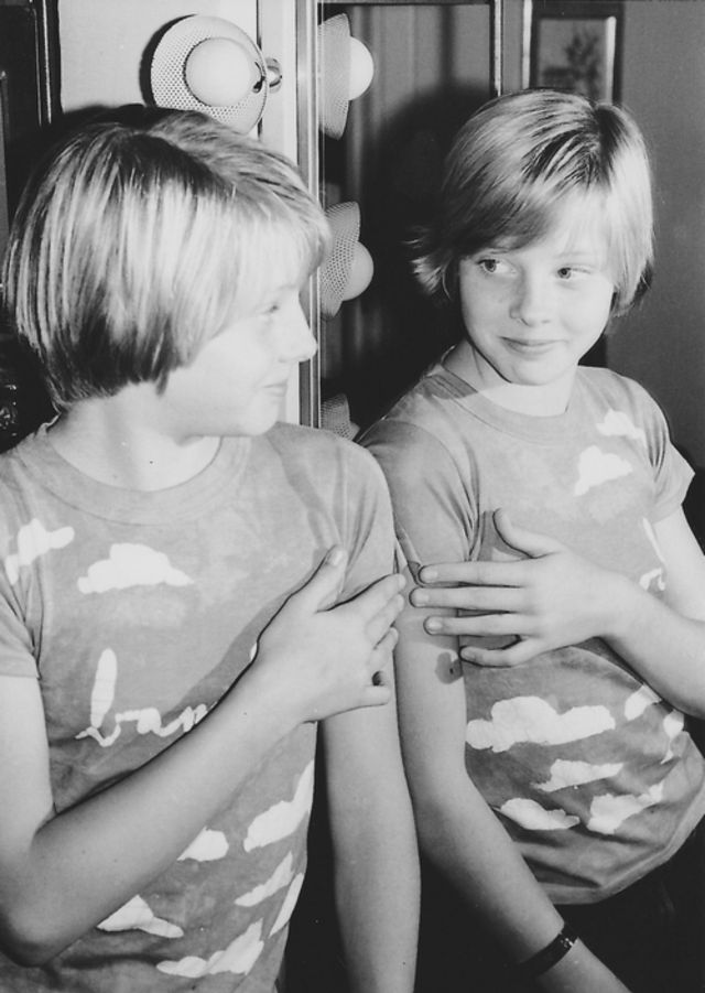 foster jodie 1974 rare young teenage moon older boys photographs newer