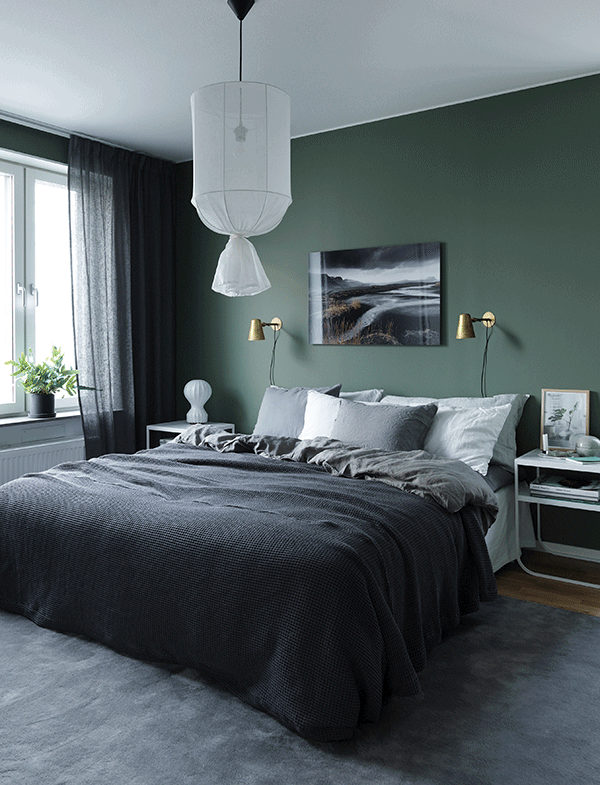 Trend Alert /// 10 Examples of Dark Green Walls | Design Fixation