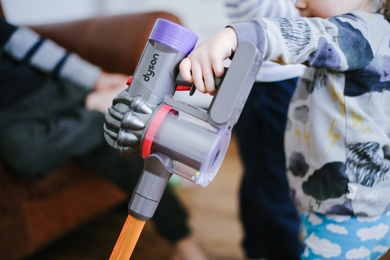 Tomat blur komedie Playtime: Casdon Dyson Cordless Vacuum Cleaner Toy | Review | Quite Frankly  She Said