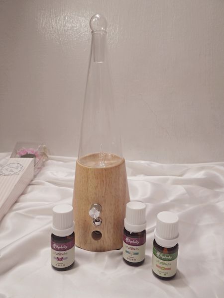 香氛 ░ 北歐風格的設計,質感品味的居家生活herbally 草本真情【花容】精油原木擴香儀