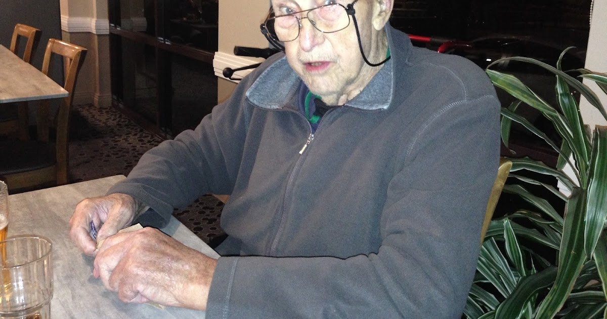 Dinner at Halekulani Bowling Club