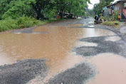 Masyarakat Katibung Minta Kondisi Jalan Bak Kubangan Segera Diperbaiki