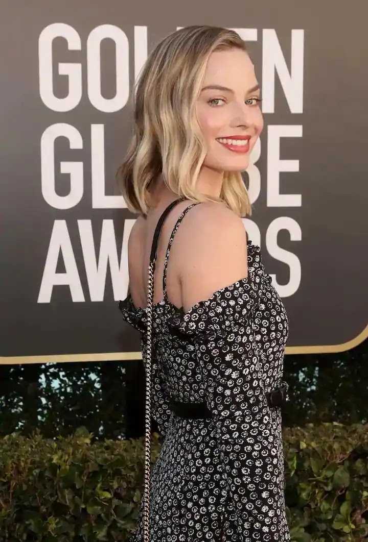 The Golden Globe Awards for coronaviruses are held at the east and west ends. Very few guests were invited. There was also a touch of social distance on the red carpet (Photo courtesy-Instagram)