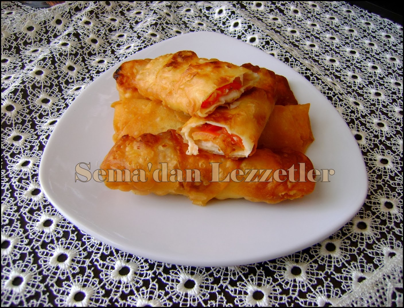 Semadan Lezzetler SUCUKLU PAÇANGA BÖREĞİ