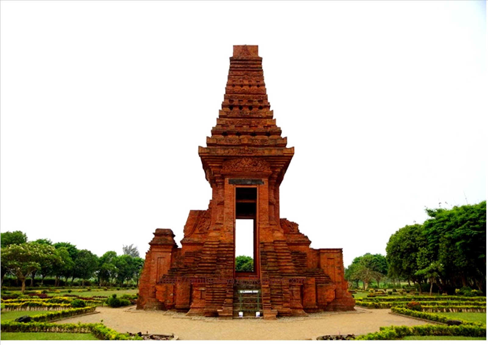 Candi-Candi Peninggalan Kerajaan Majapahit