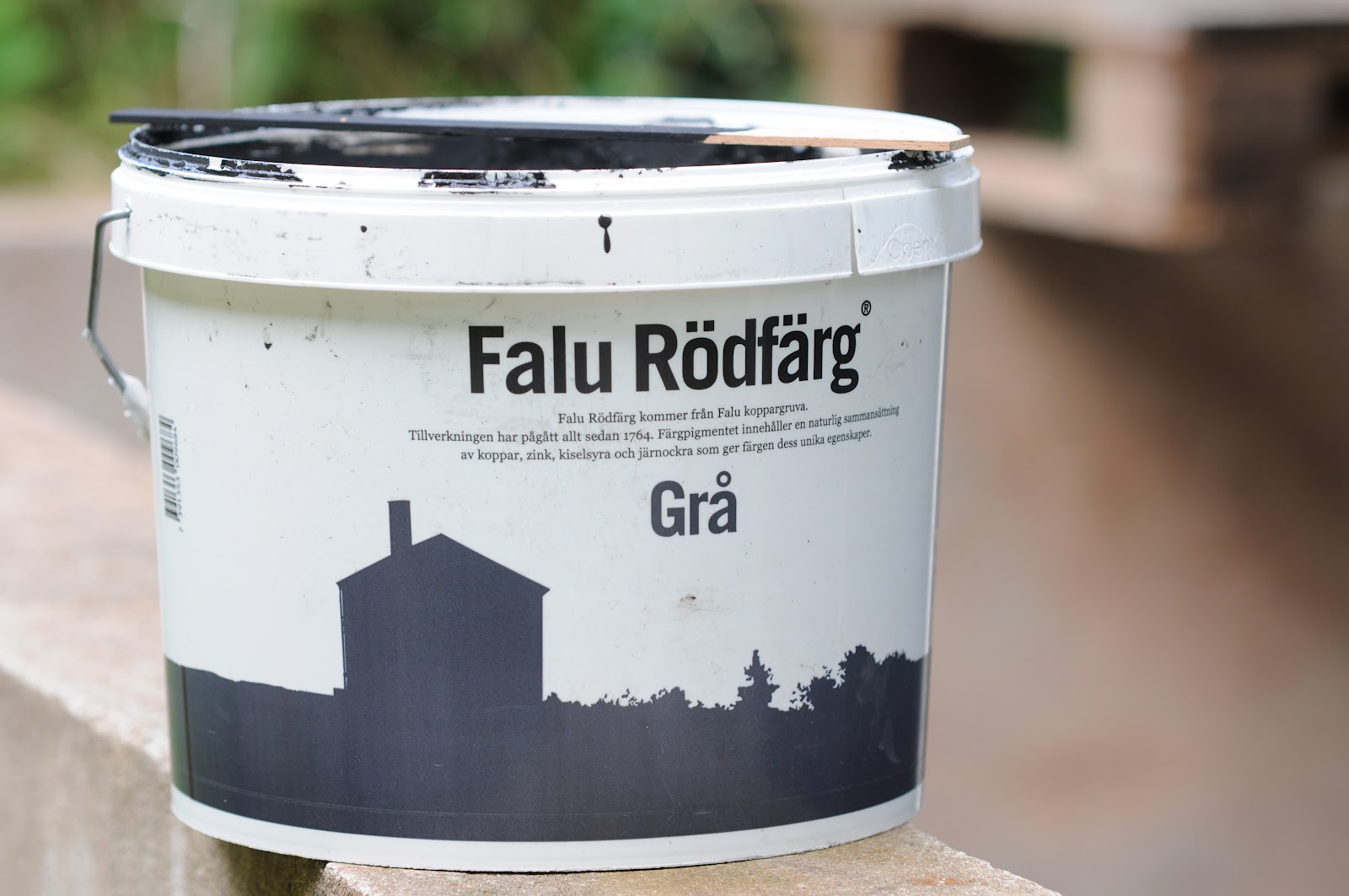 Struktur och Yta: Falu grå