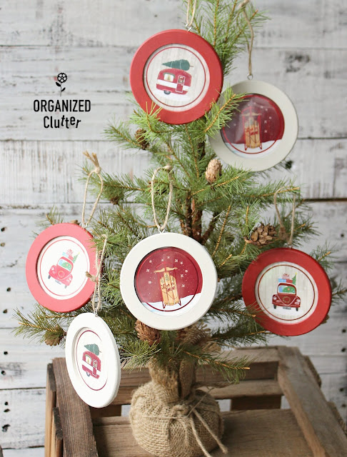 Semi-Homemade Round Picture Frame Christmas Ornaments #DollarGeneral #hobbylobby #fusionmineralpaint #Christmasdecor #Christmastreeornaments #semihomemadeornaments
