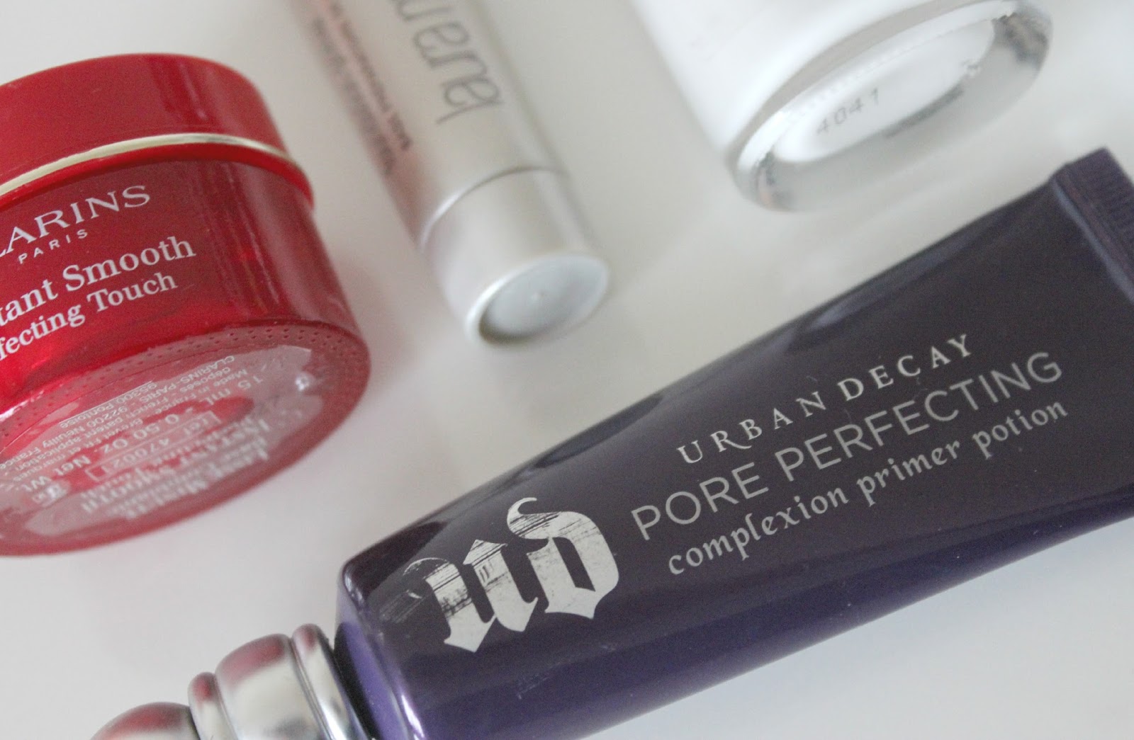 A picture of the Urban Decay Pore Perfecting Complexion Primer Potion