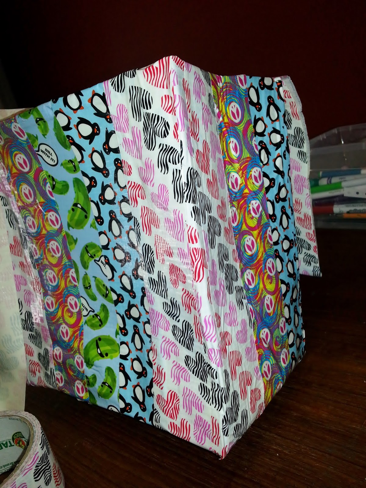 babazoobee life of the etsypreneur Duct Tape Lunch Bags Tutorial