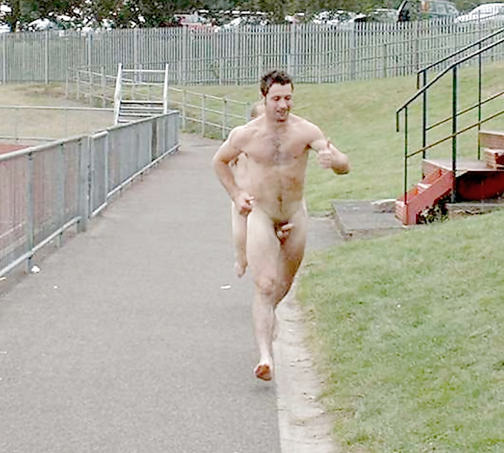 Pants off to naked male runners around the world! 