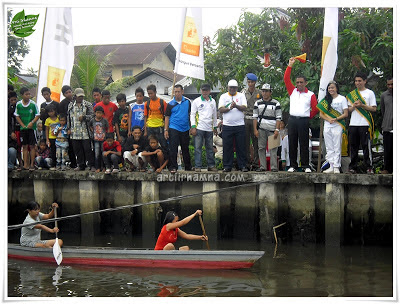 Lomba Sampan Rakyat Tradisional Sungai Jawi Pontianak
