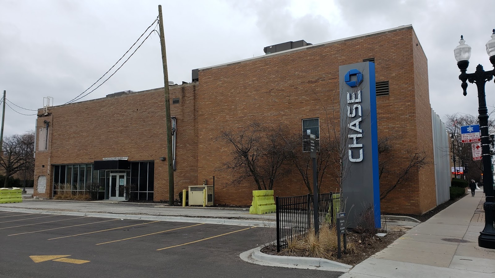 The Chicago Real Estate Local Chase Bank, Sears redevelopments moving