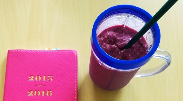 Easy and delicious strawberry, blueberry, and pineapple smoothie recipe.
