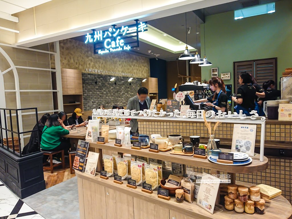 微風南山好吃,微風南山人氣店,台灣藍瓶咖啡,微風南山怎麼去