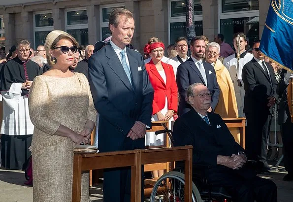 Grand Duchess Maria Teresa, Hereditary Grand Duchess Stéphanie, Princess Alexandra, Prince Louis, Princes Gabriel and Noah. Princess Stephanie