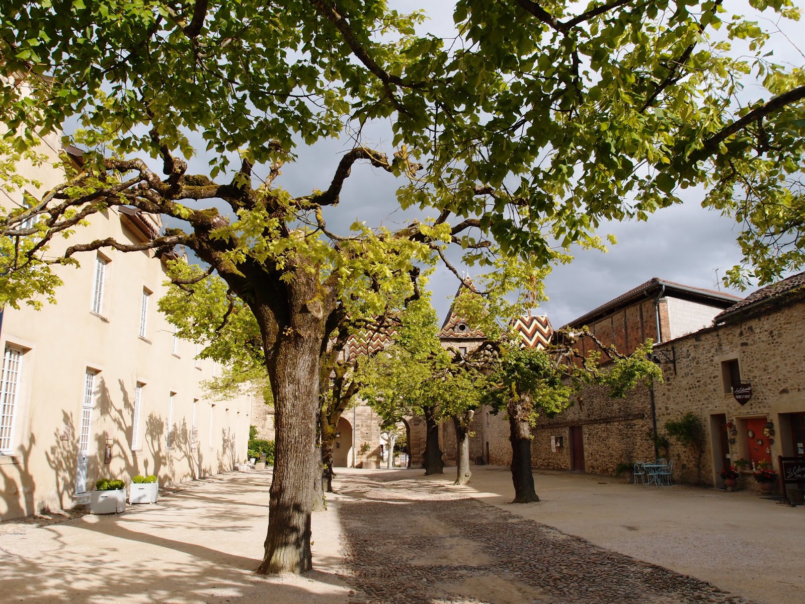 Достопримечательности и виды Saint-Antoine-l'Abbaye, путеводитель по Saint-Antoine-l'Abbaye