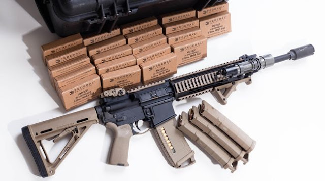 Senapan Pembunuh AR-15 Terjual 30 Ribu Pucuk Pasca Penembakan Orlando