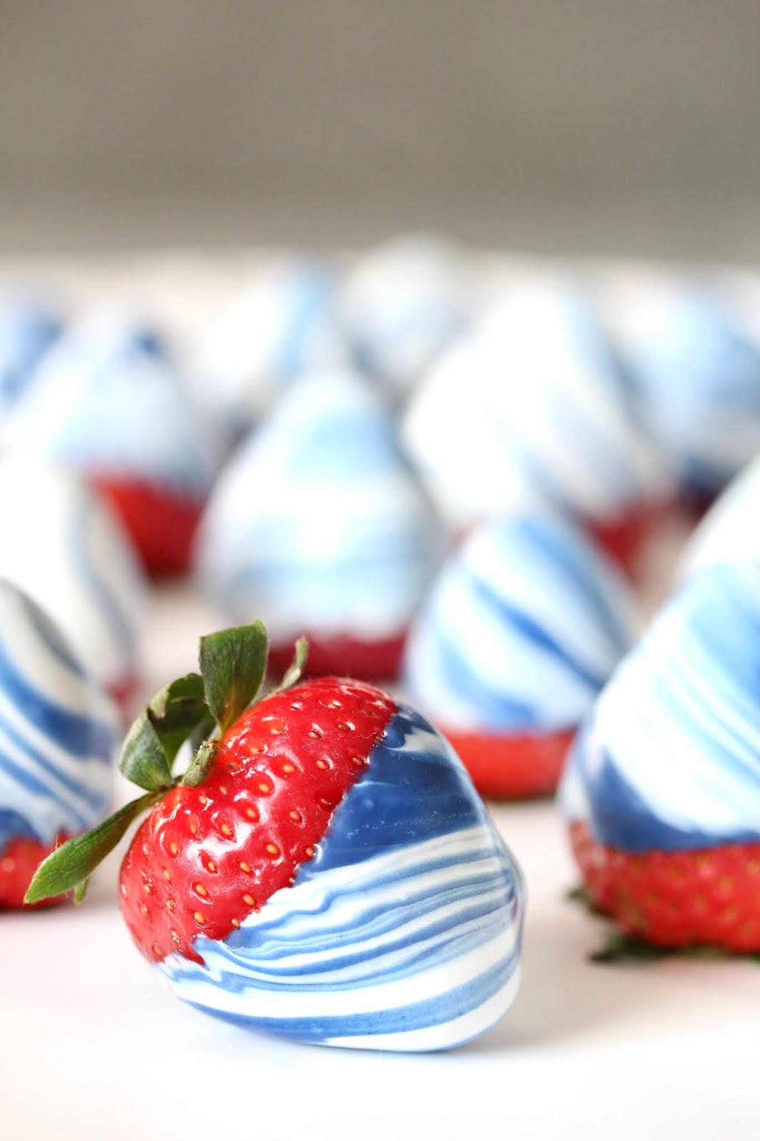 4TH OF JULY CANDY SWIRLED STRAWBERRIES | In Good Flavor | Great Recipes ...