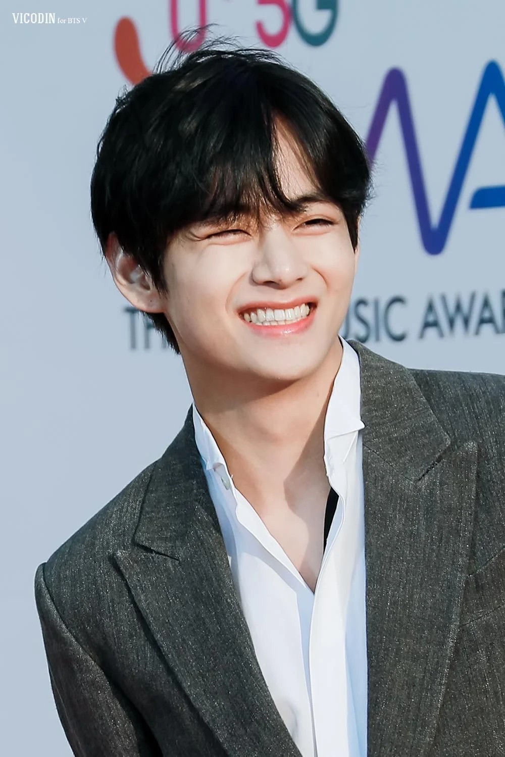 Bikin Gemas, Begini Cara V BTS Tanggapi Solusi Konyol ARMY - Indofankor
