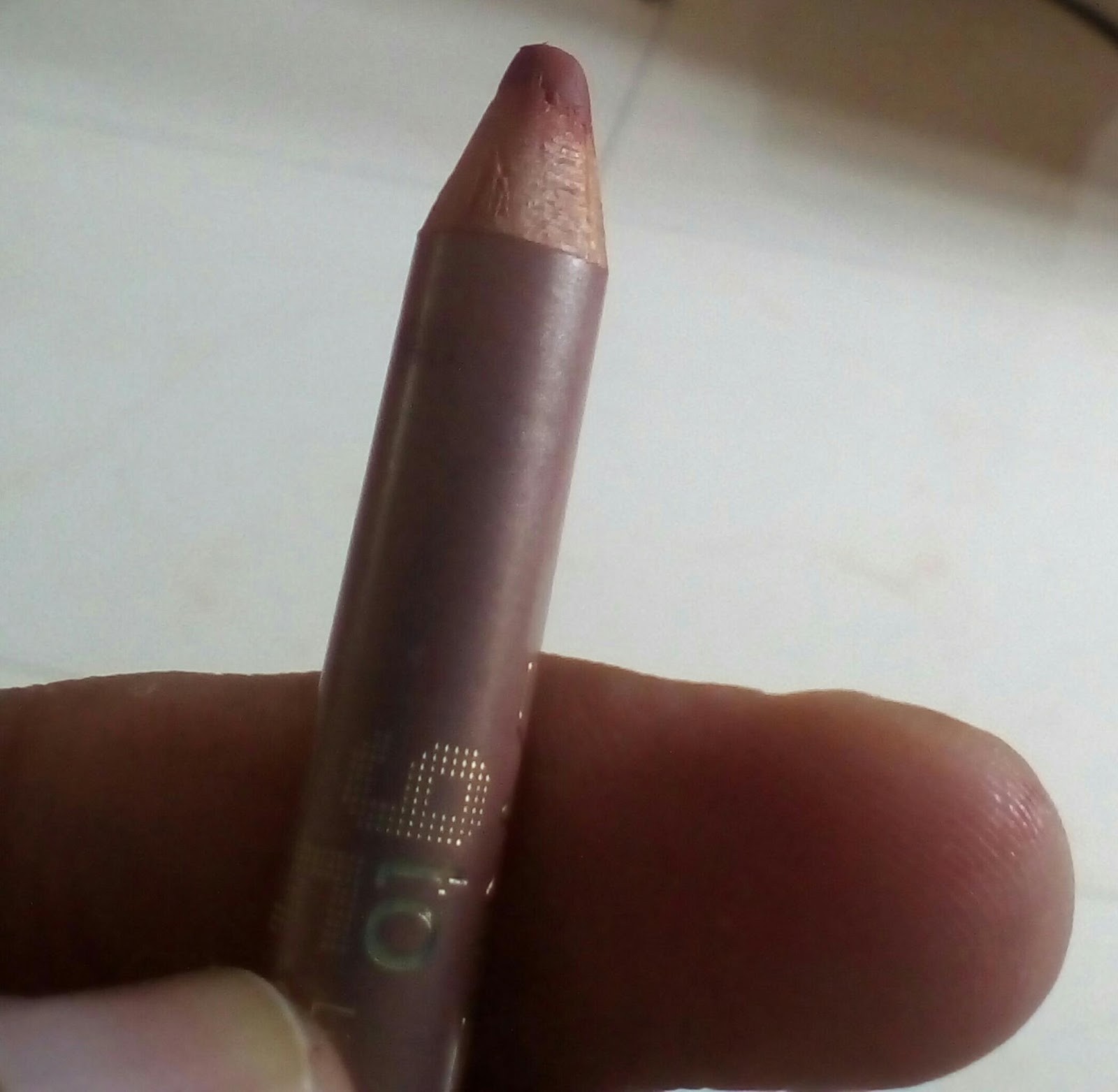 Lakme 9 to 5. Lip liner