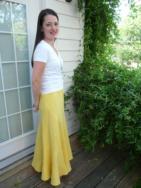 Amanda's Adventures in Sewing: Simplicity 2416 - Yellow tiered maxi skirt