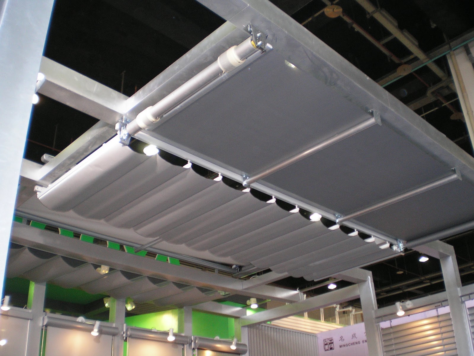 CORRI TRACK PTE LTD Curtains and Blinds