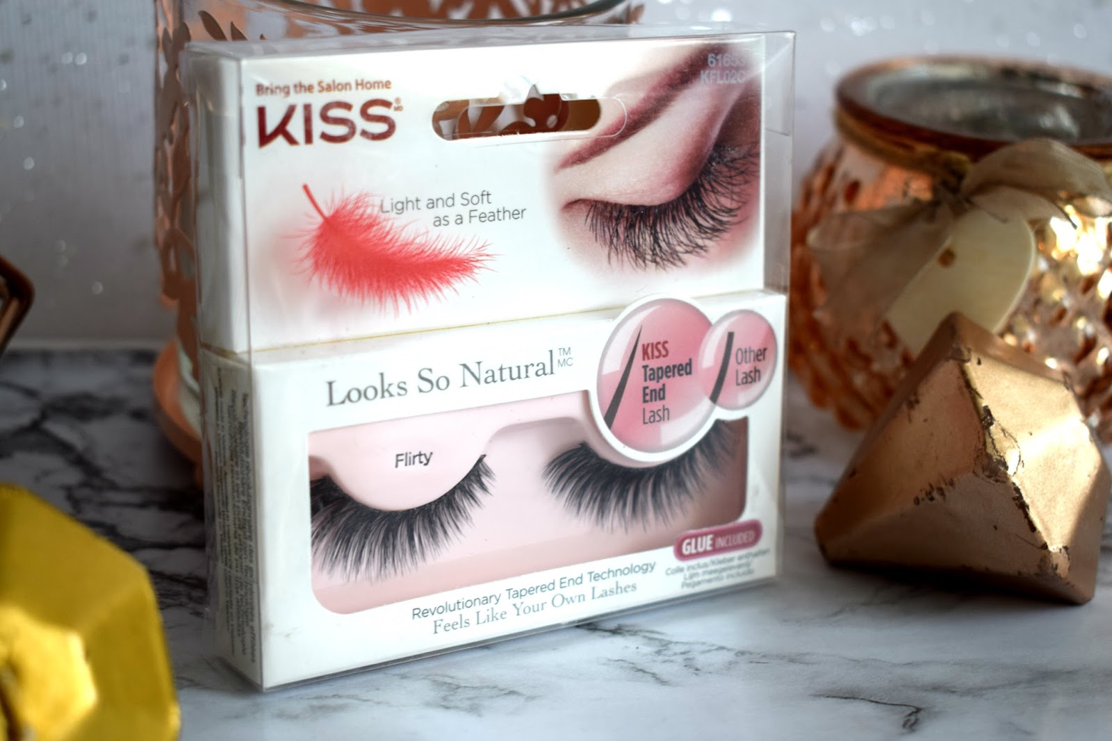 Merveille Beauté: Des yeux de biche avec les faux-cils Kiss