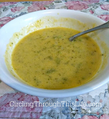 Using up leftovers! Broccolli Soup #MenuMonday @CirclingThroughThisLIfe.com