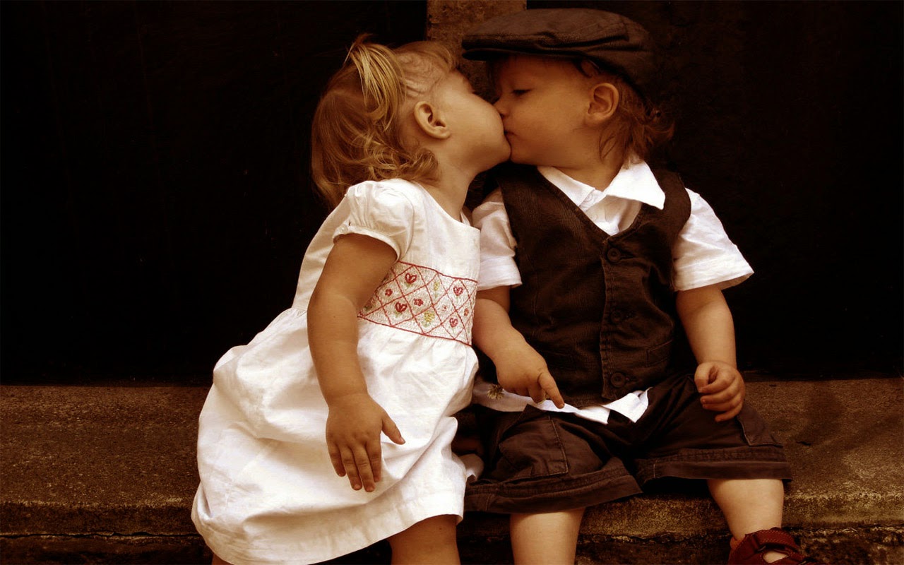 Koleksi Gambar Wallpaper Lucu Bayi Bayi Berciuman Romantis Banget