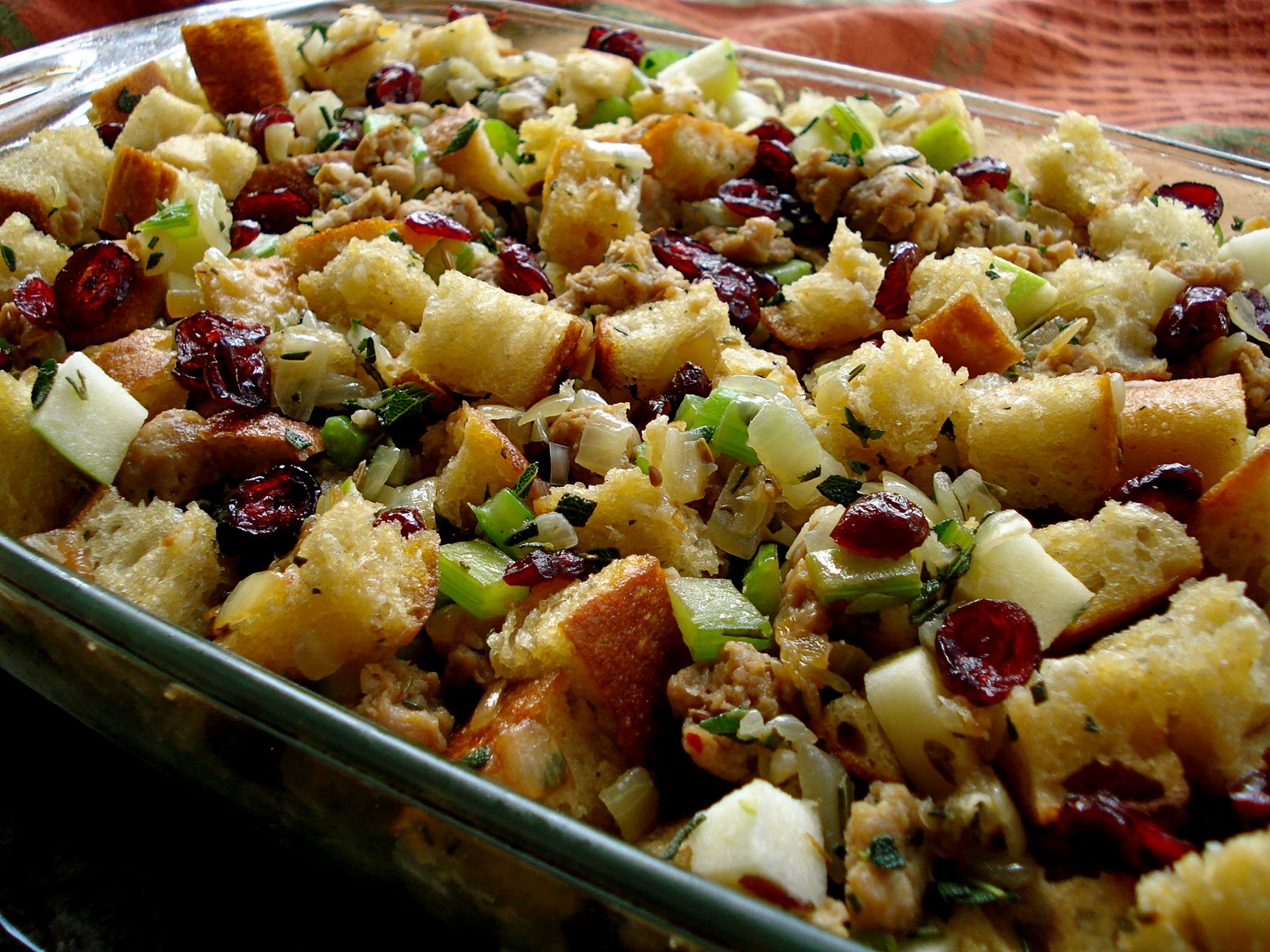 Simple Pleasures Sausage, Apple and Herb Stuffing
