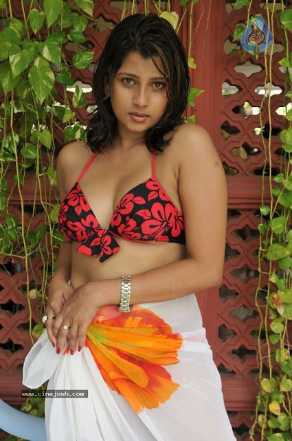 Srilankan Actress Hot Photos