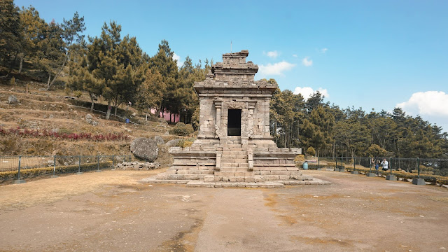 Candi Gedong 1