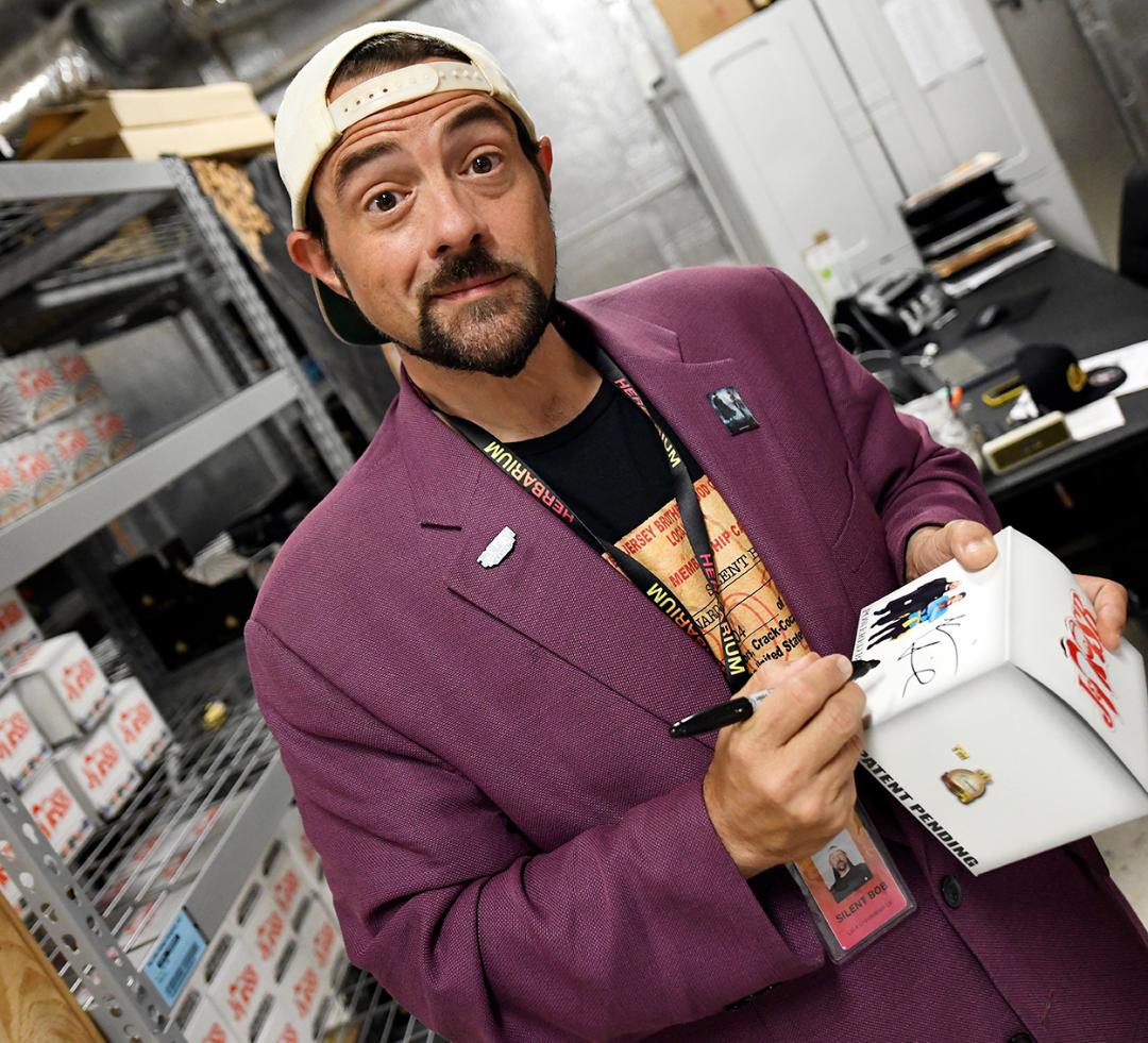 Jay And Silent Bob Weed Caviar Gold The Arriviste: Caviar Gold's Premiere of Jay and Silent Bob's 3 New
