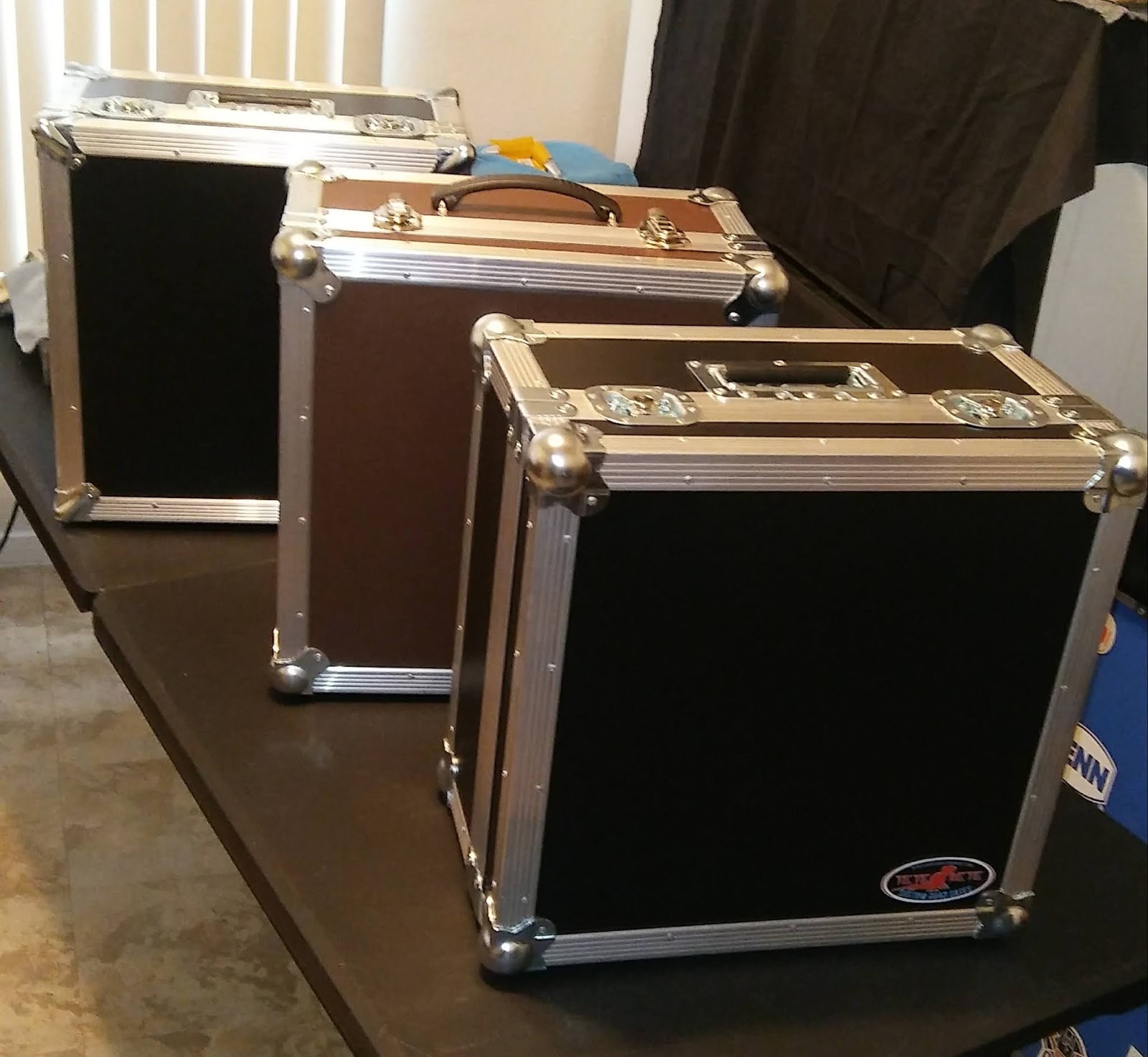 Custom Road Cases for ACCORDIONS.