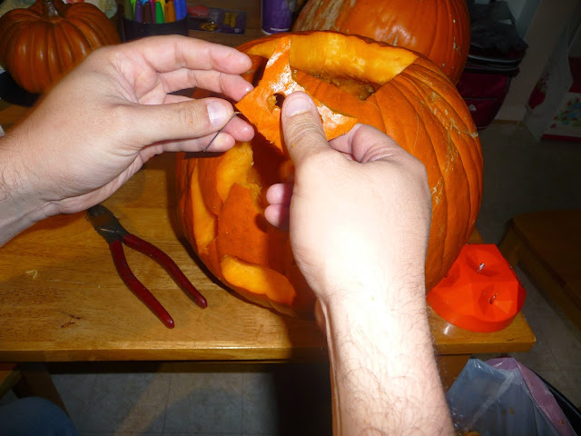 family fun pumpkin carving, pumpkin carving alternative for little kids, 